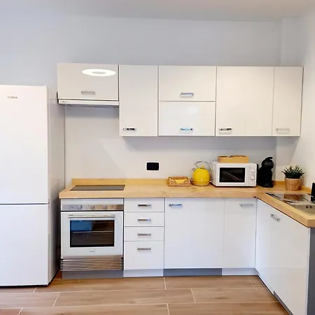 Дом отдыха Country House, Paradise Homes *